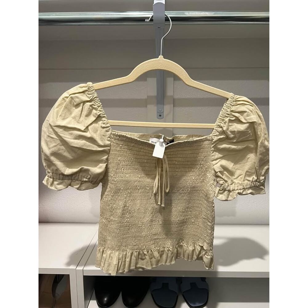 Smocked top light yellow XS NWT